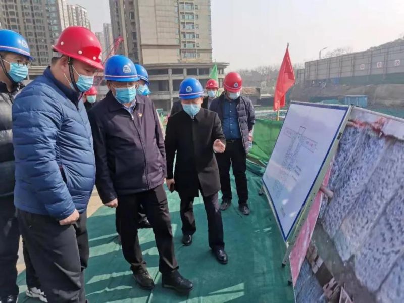 市委常委、市政府黨組成員魏建平調(diào)研左掖門(mén)游園停車(chē)場(chǎng)項(xiàng)目建設(shè)工作